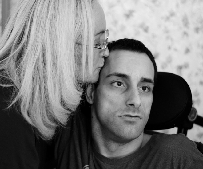 Bonnie kissing Tony on the side of the head